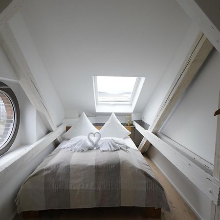 Kuenstlerzimmer Im Kulturhaus Haeselburg Gera Exterior foto