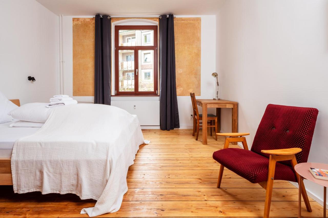 Kuenstlerzimmer Im Kulturhaus Haeselburg Gera Exterior foto