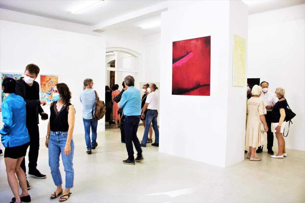 Kuenstlerzimmer Im Kulturhaus Haeselburg Gera Exterior foto