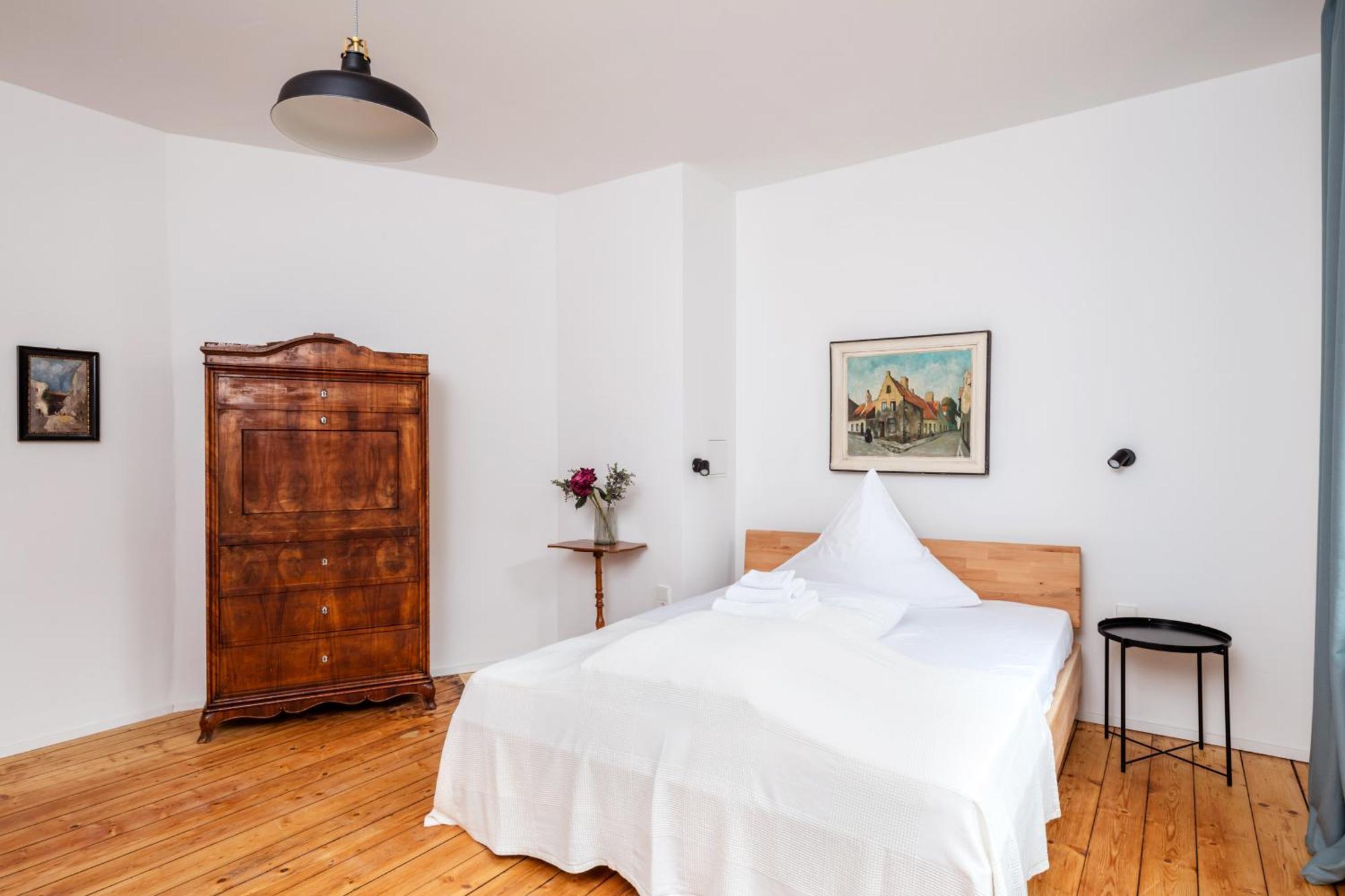 Kuenstlerzimmer Im Kulturhaus Haeselburg Gera Exterior foto