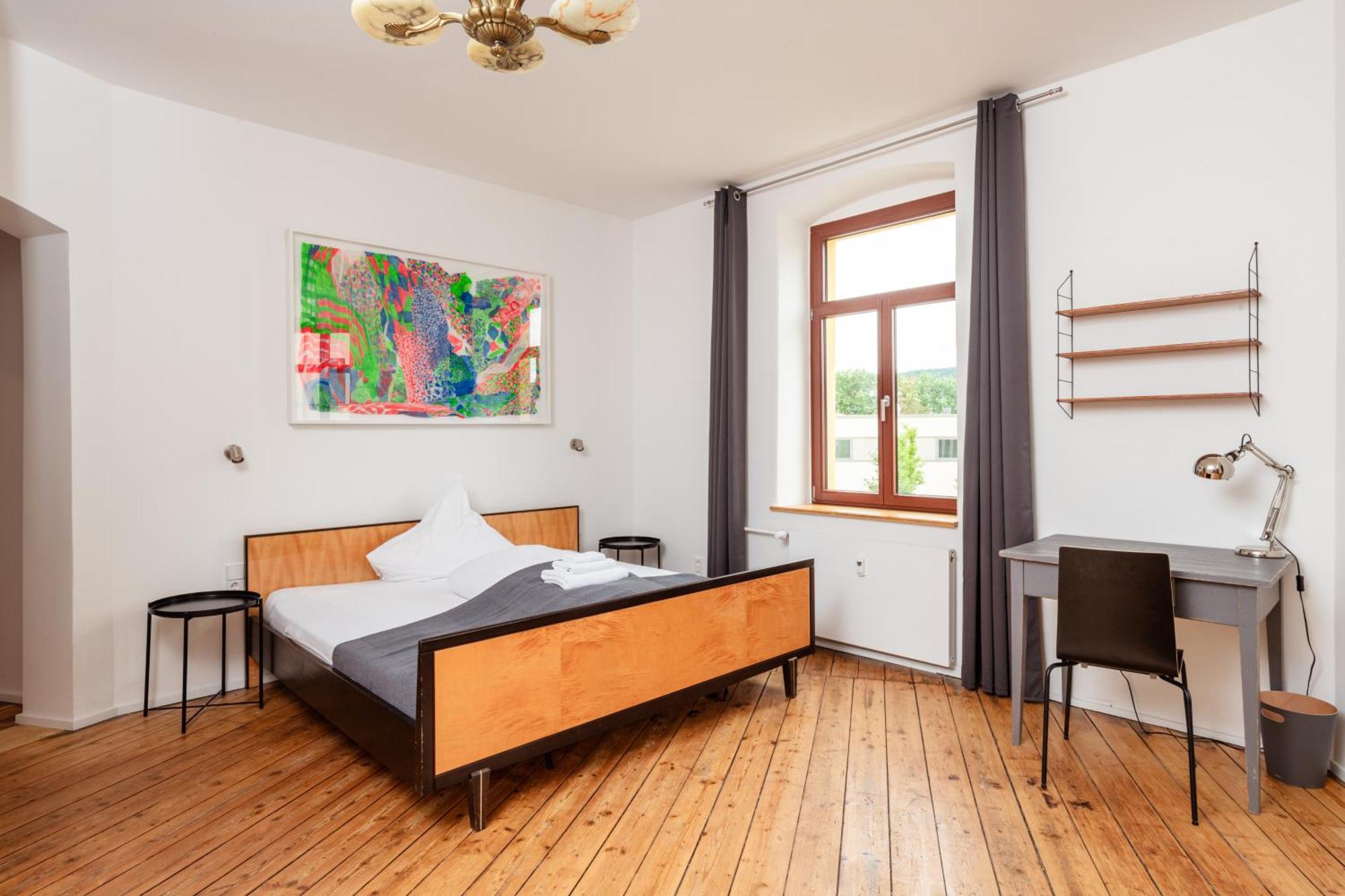 Kuenstlerzimmer Im Kulturhaus Haeselburg Gera Exterior foto